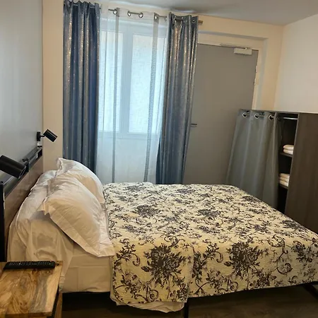 Kapselhotel Saint - Charles *