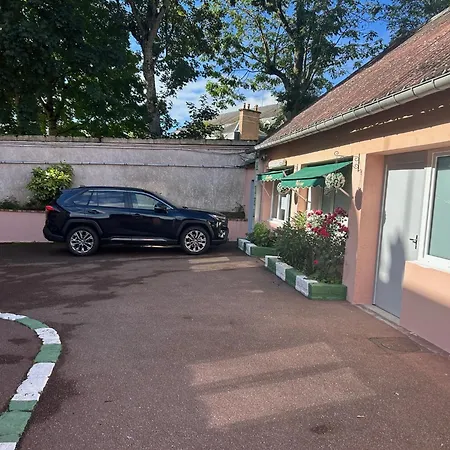 Kapselhotel Saint - Charles Rambouillet